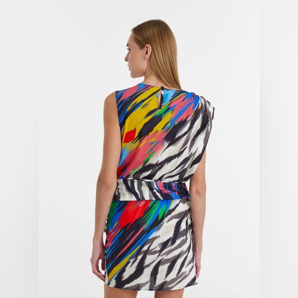 Devotion Love Dress - brand new! - Picture 2 of 5